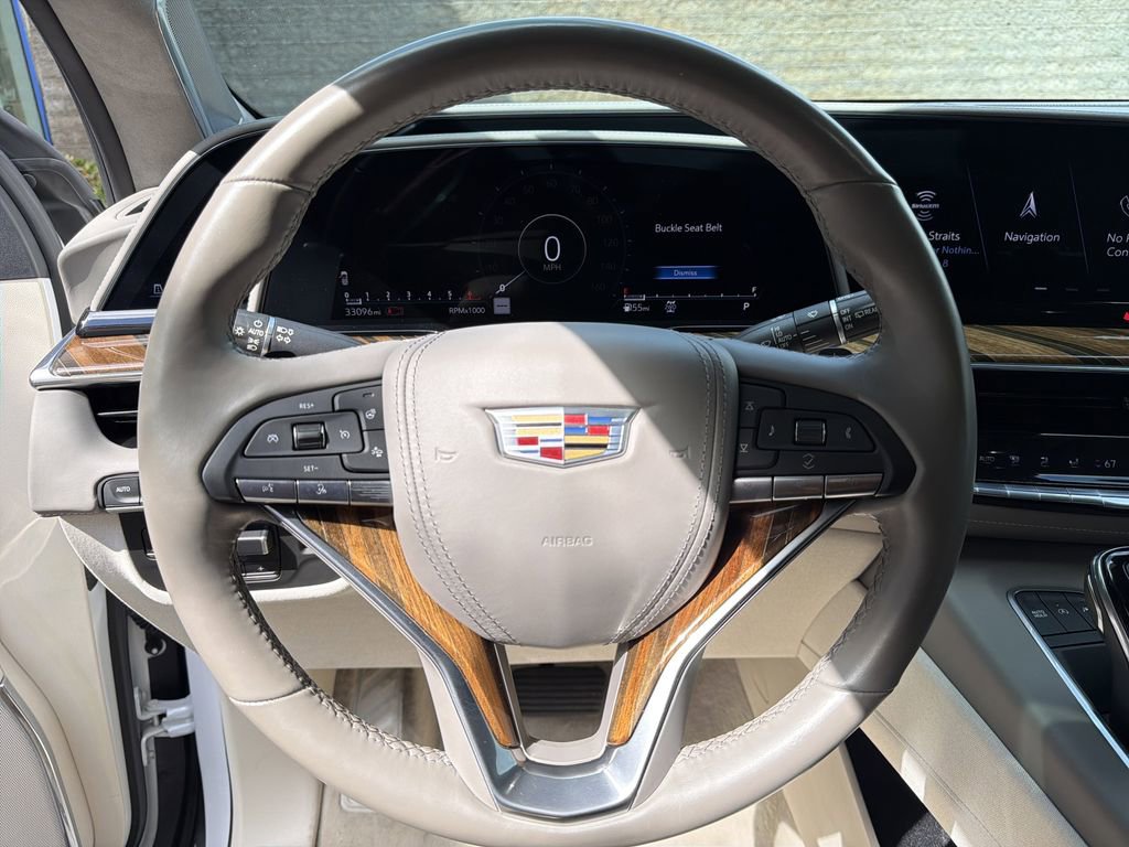 Certified 2021 Cadillac Escalade Premium Luxury Platinum image 28