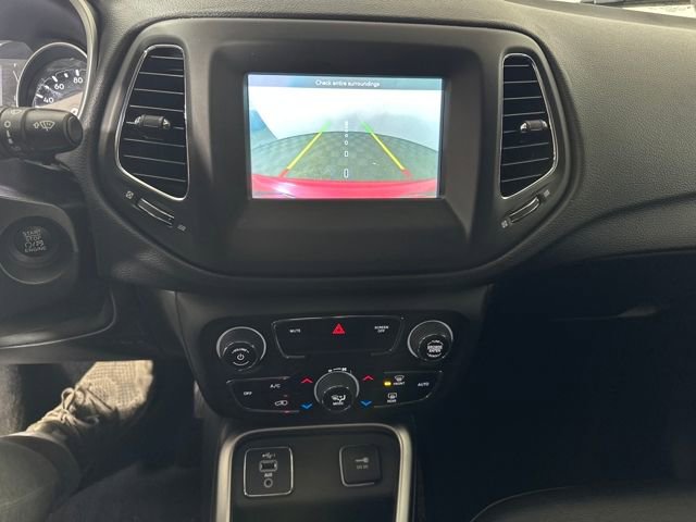 Used 2019 Jeep Compass Latitude image 22