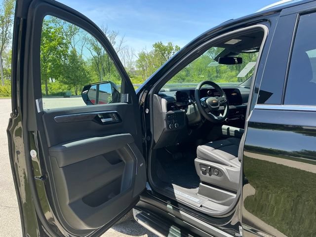 New 2026 Chevrolet Tahoe LT w/ Comfort Package AWD/4WD image 16