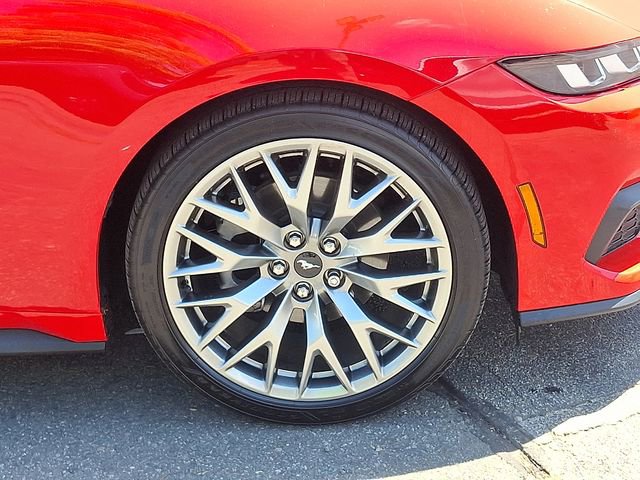 Used 2025 Ford Mustang Premium RWD image 30