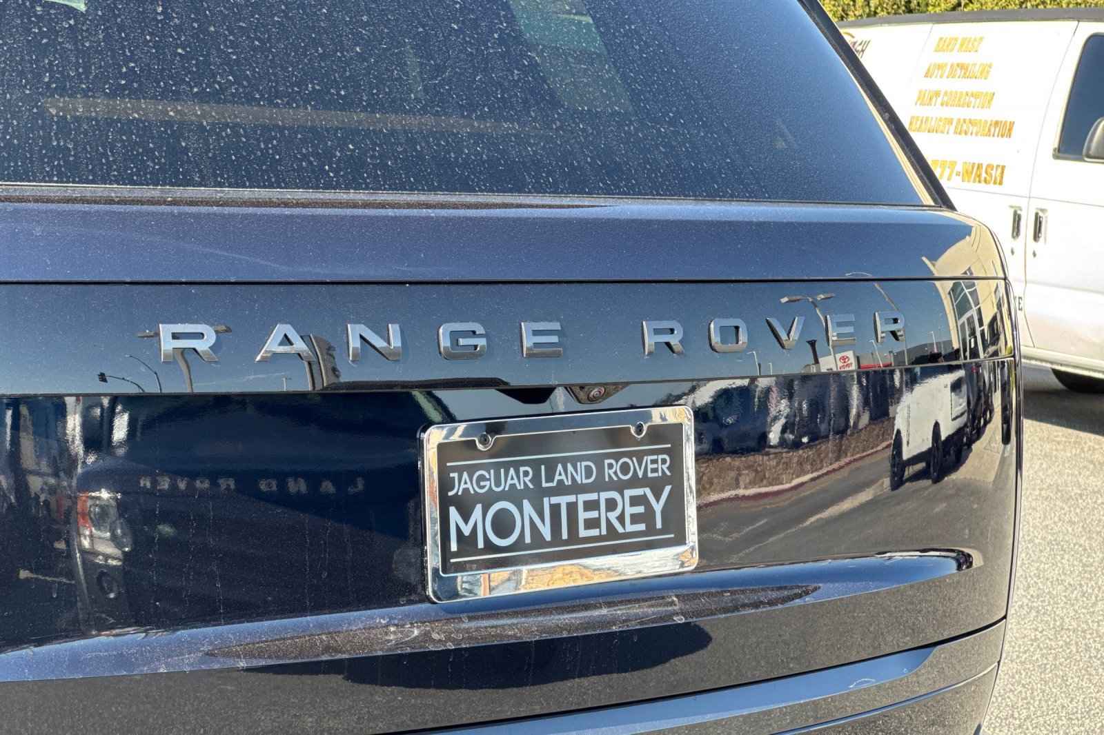 New 2025 Land Rover Range Rover SE image 26