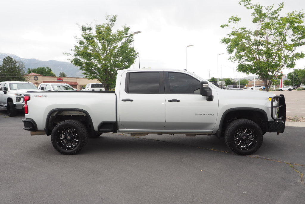 Used 2021 Chevrolet Silverado 2500 Custom w/ Custom Value Package AWD/4WD image 4