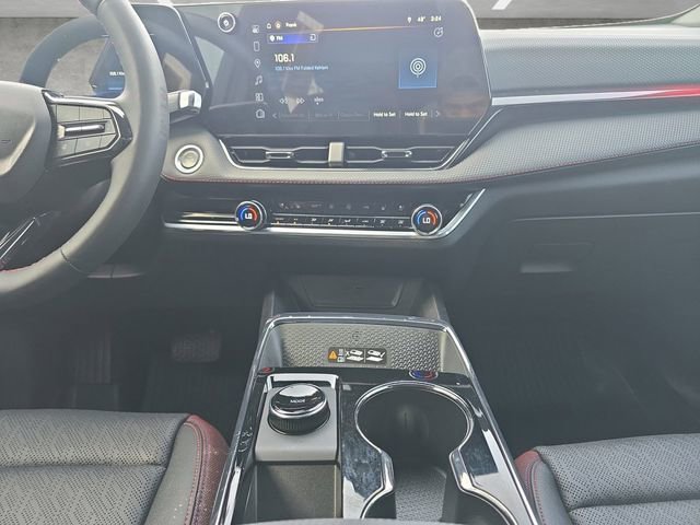 Used 2025 Chevrolet Equinox RS w/ Convenience Package III image 3