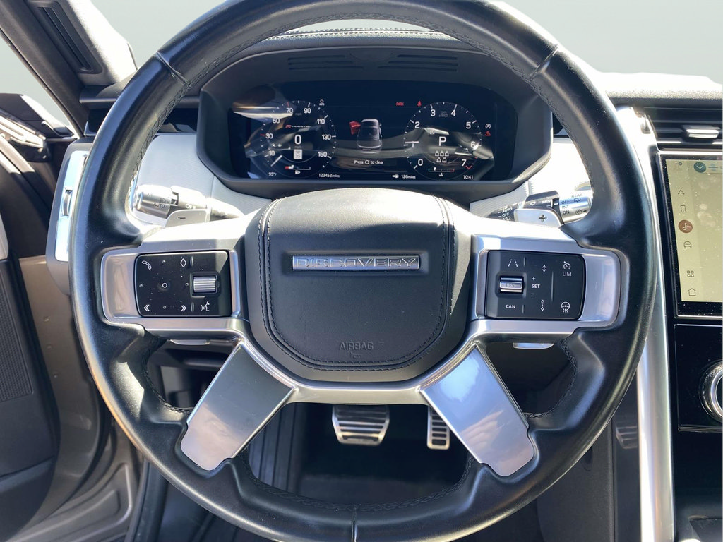 Used 2022 Land Rover Discovery HSE R-Dynamic AWD/4WD image 20
