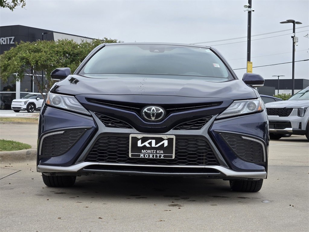 Used 2022 Toyota Camry XSE image 11