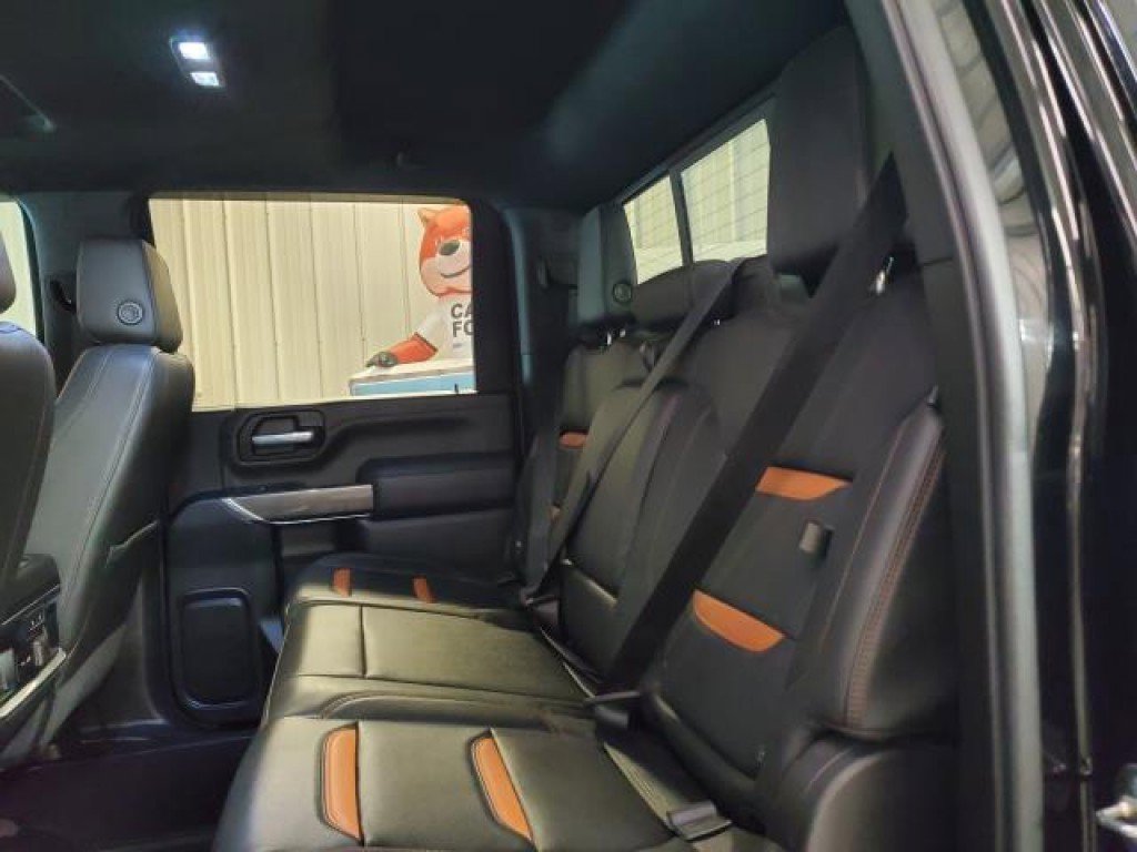 Used 2022 GMC Sierra 2500 AT4 w/ AT4 Premium Plus Package AWD/4WD image 10
