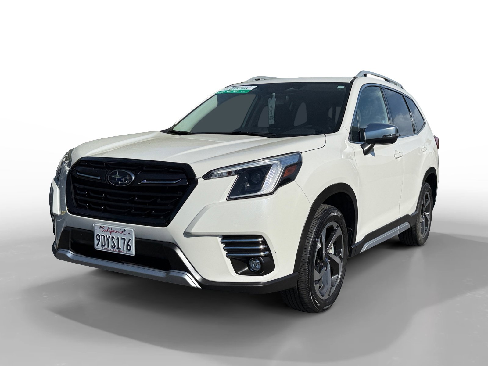 Used 2022 Subaru Forester Touring image 1