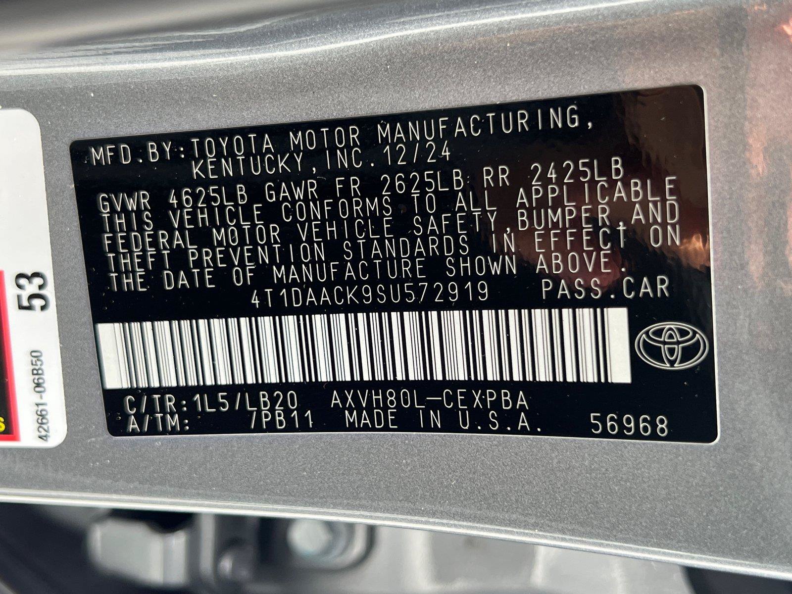 Used 2025 Toyota Camry XSE FWD image 33