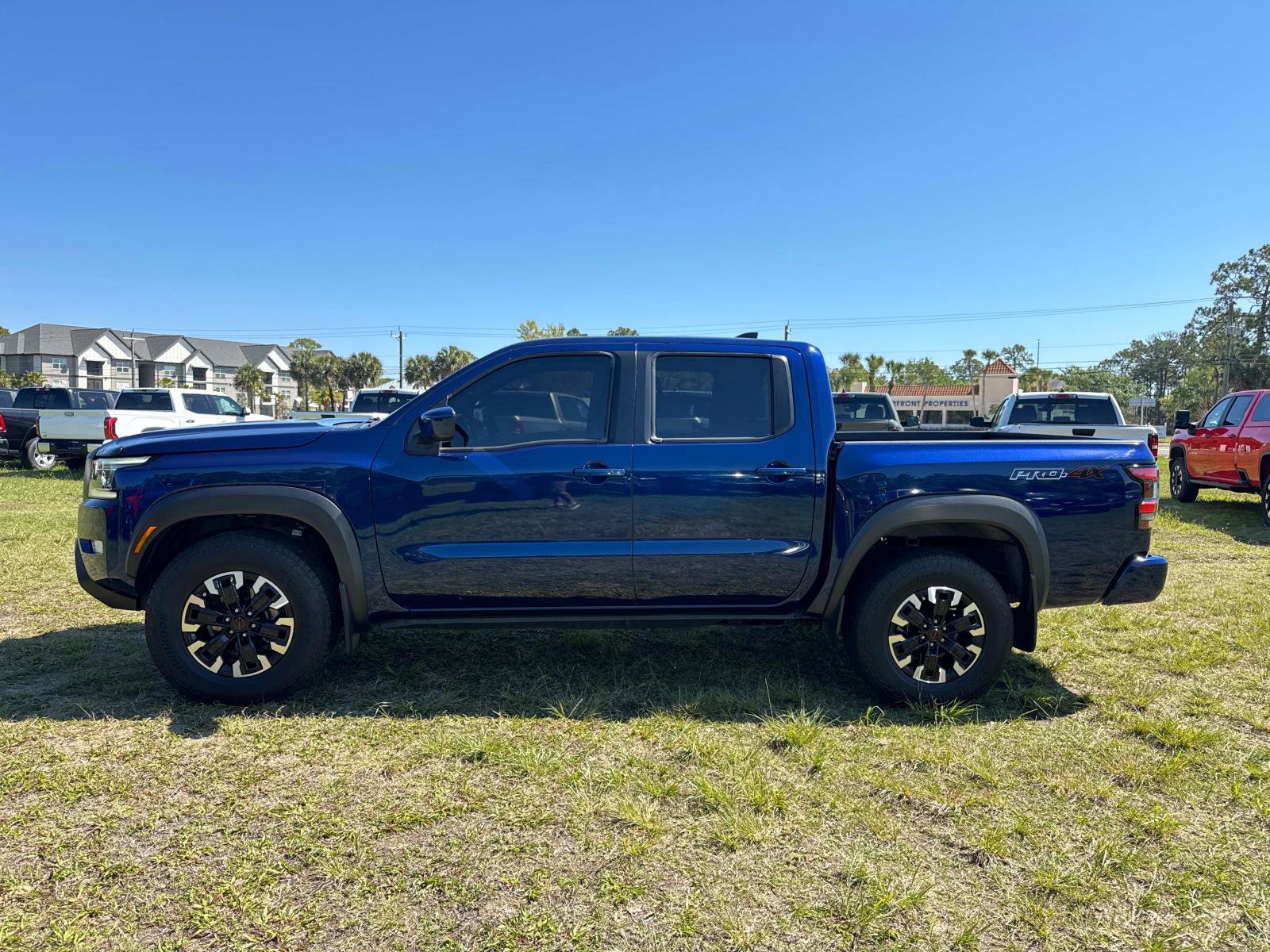 Used 2023 Nissan Frontier PRO-4X w/ Technology Package image 6