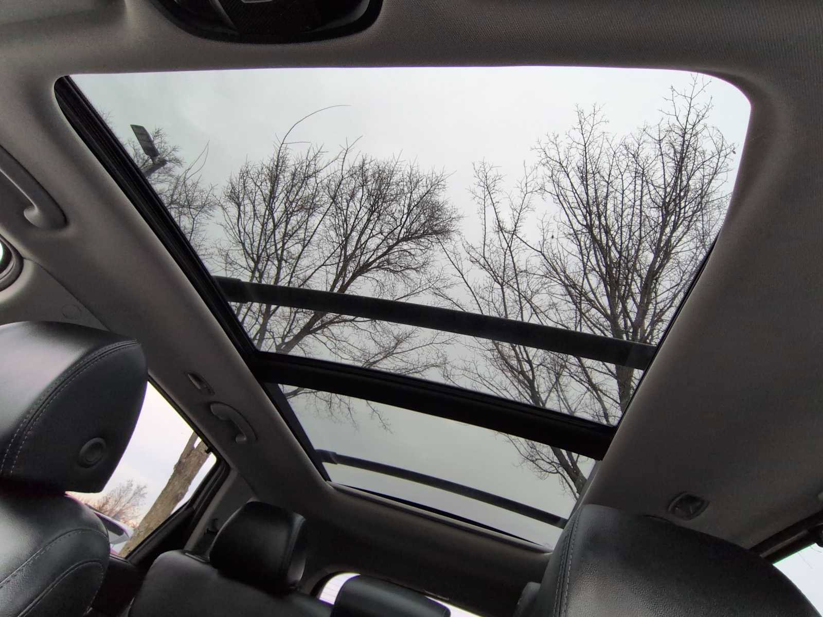 Used 2019 Kia Sorento EX w/ EX Touring Package image 20