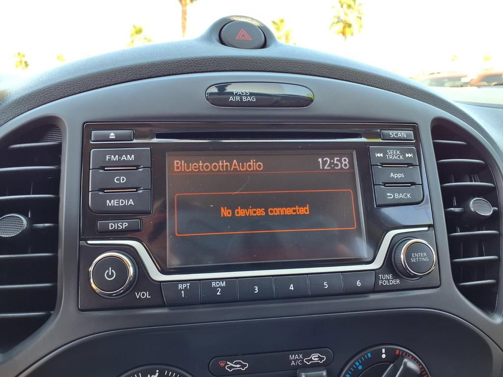 Used 2016 Nissan Juke S image 6