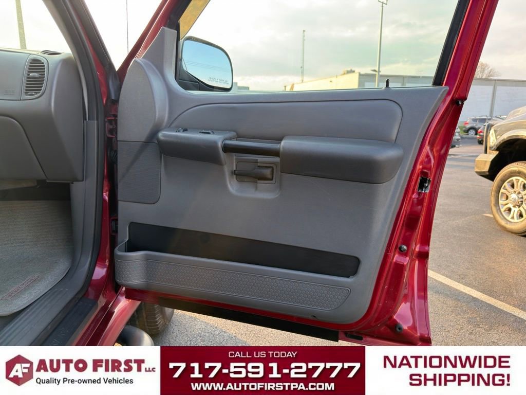 Used 2004 Ford Explorer Sport Trac XLS AWD/4WD image 15