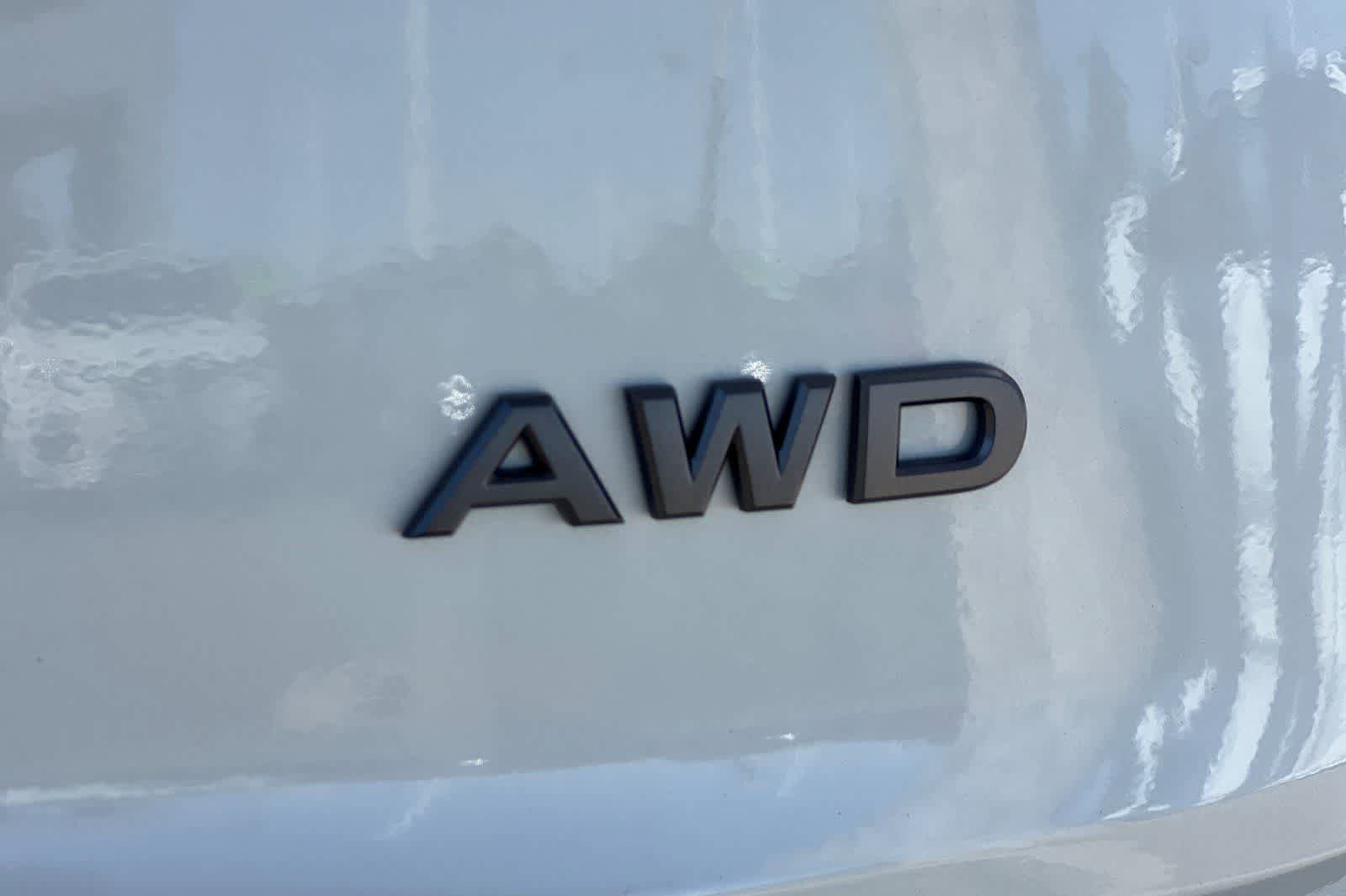 New 2026 Nissan Rogue SV w/ Cold Weather Package AWD/4WD image 17