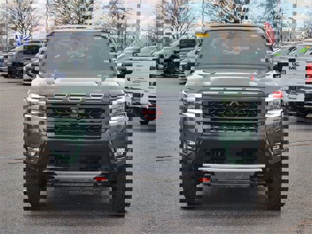 Certified 2025 Nissan Frontier PRO-4X image 5