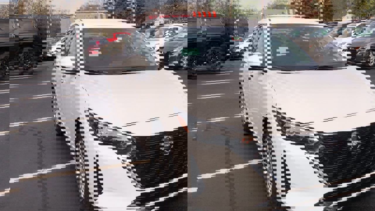 New 2025 Nissan Sentra S image 3