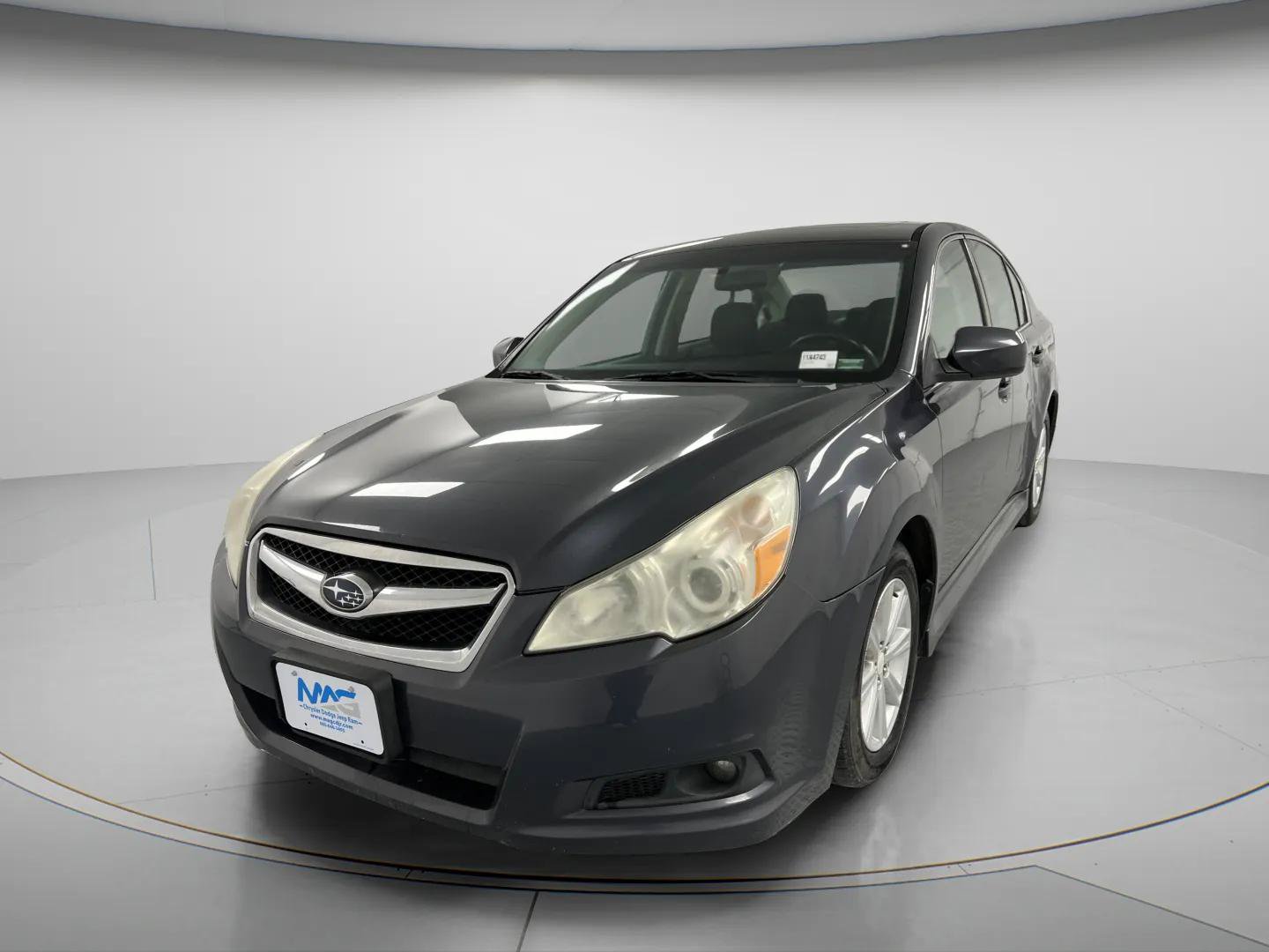 Used 2011 Subaru Legacy 2.5i Premium AWD/4WD image 4