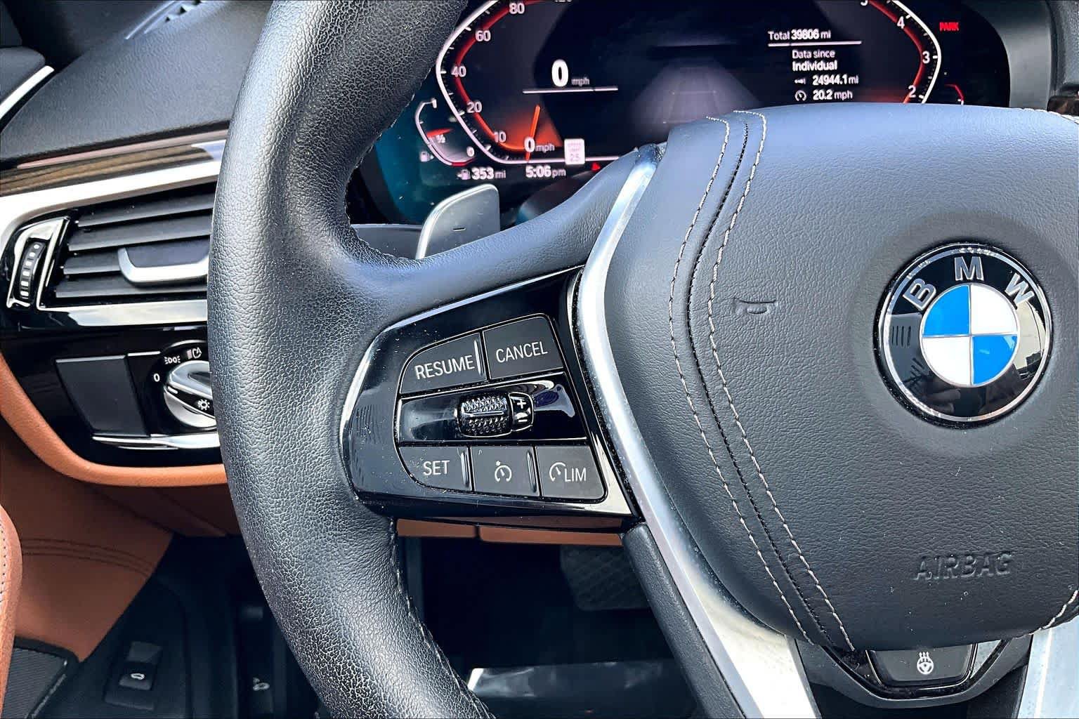 Used 2023 BMW 530i xDrive AWD/4WD image 24