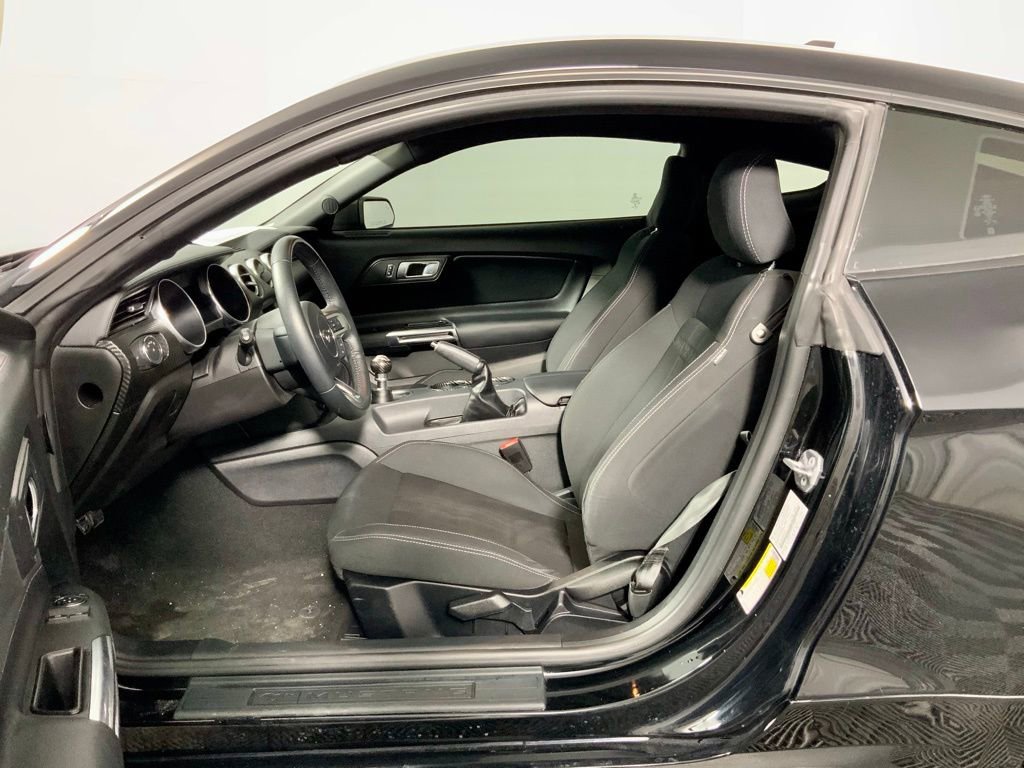 Used 2021 Ford Mustang Coupe image 17