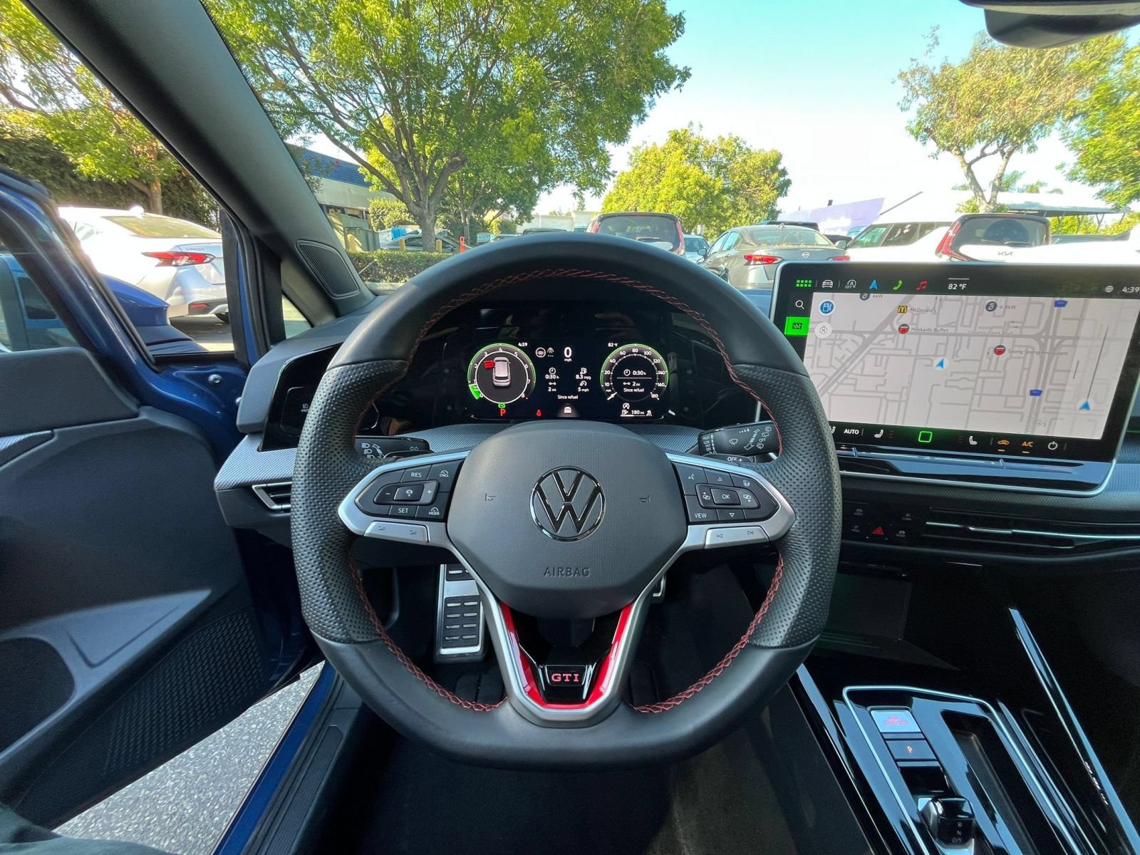 Used 2026 Volkswagen Golf S FWD image 29