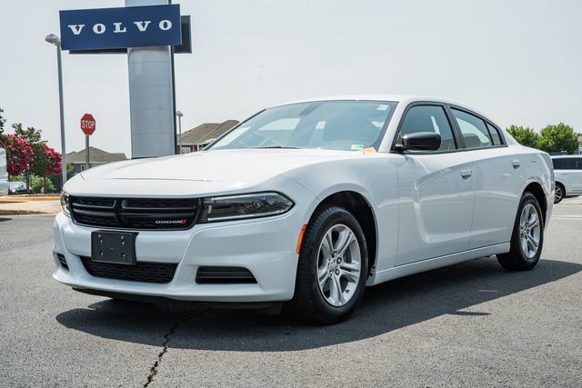 Used 2023 Dodge Charger SXT w/ Cold Weather Package RWD image 3