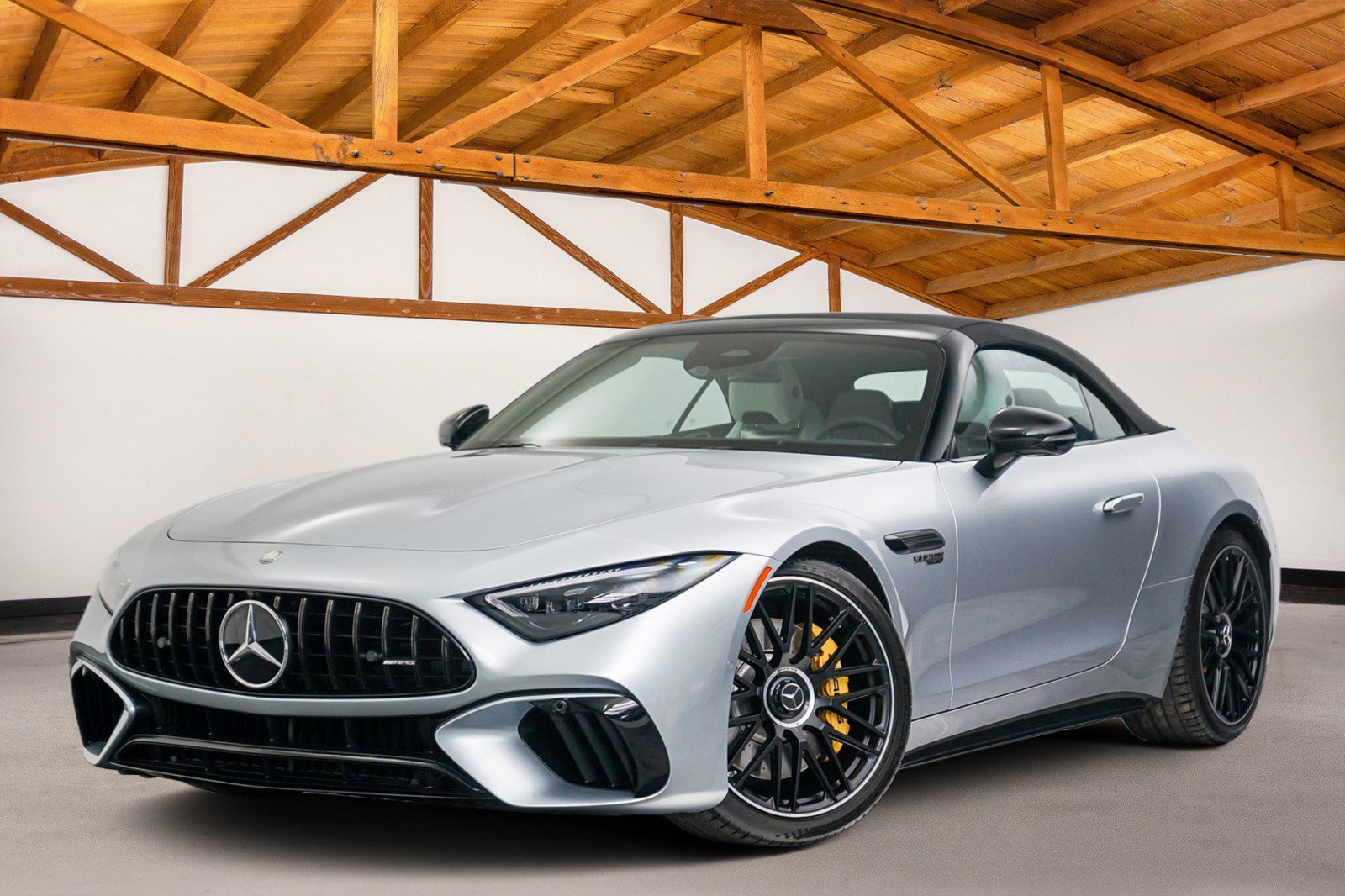 Used 2024 Mercedes-Benz SL 55 AMG 4MATIC image 2