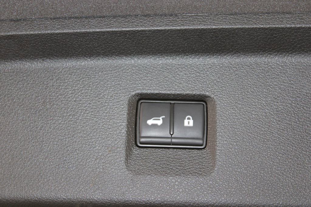 Used 2023 INFINITI QX60 Luxe w/ Vision Package FWD image 14