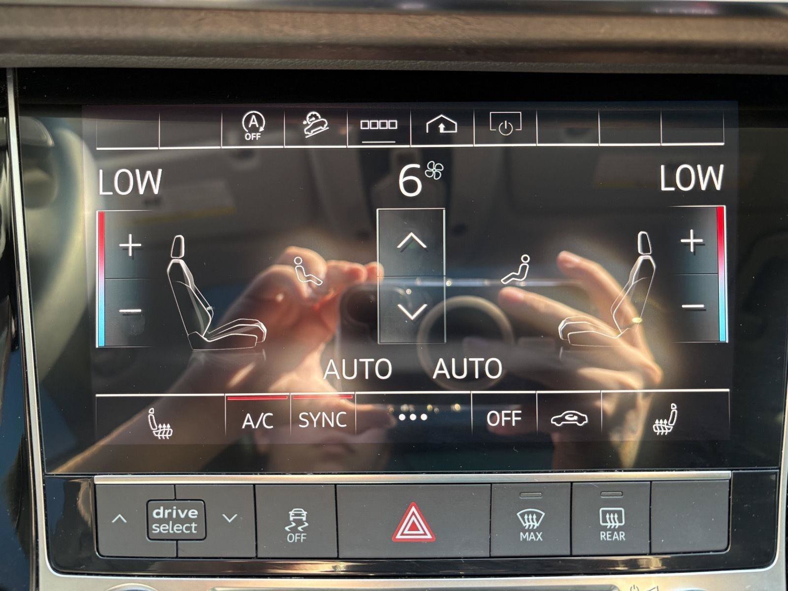 Used 2023 Audi Q8 Premium w/ Convenience Package AWD/4WD image 16