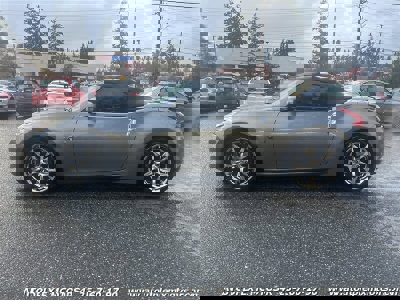 Used 2011 Nissan 370Z Touring w/ Sport Pkg image 4