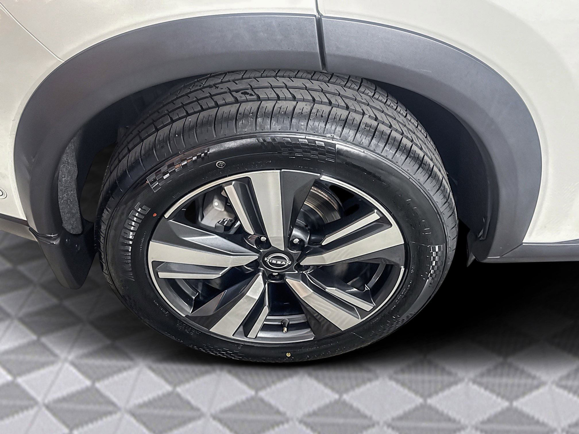 Used 2022 Nissan Rogue Platinum w/ Head-Up Display Package image 33