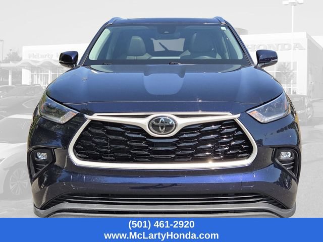Used 2021 Toyota Highlander XLE FWD image 5