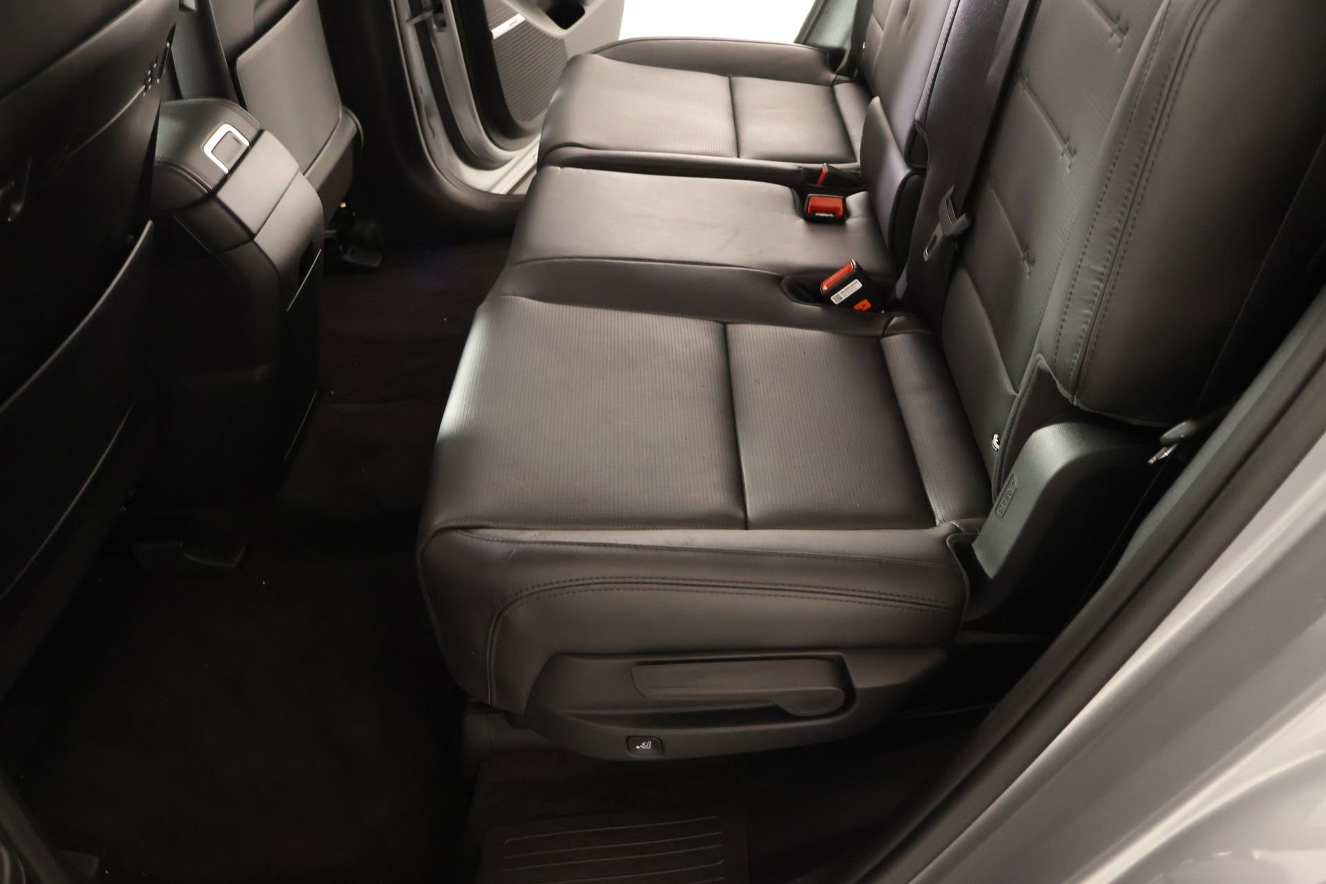 Certified 2025 Hyundai Santa Fe Limited image 13