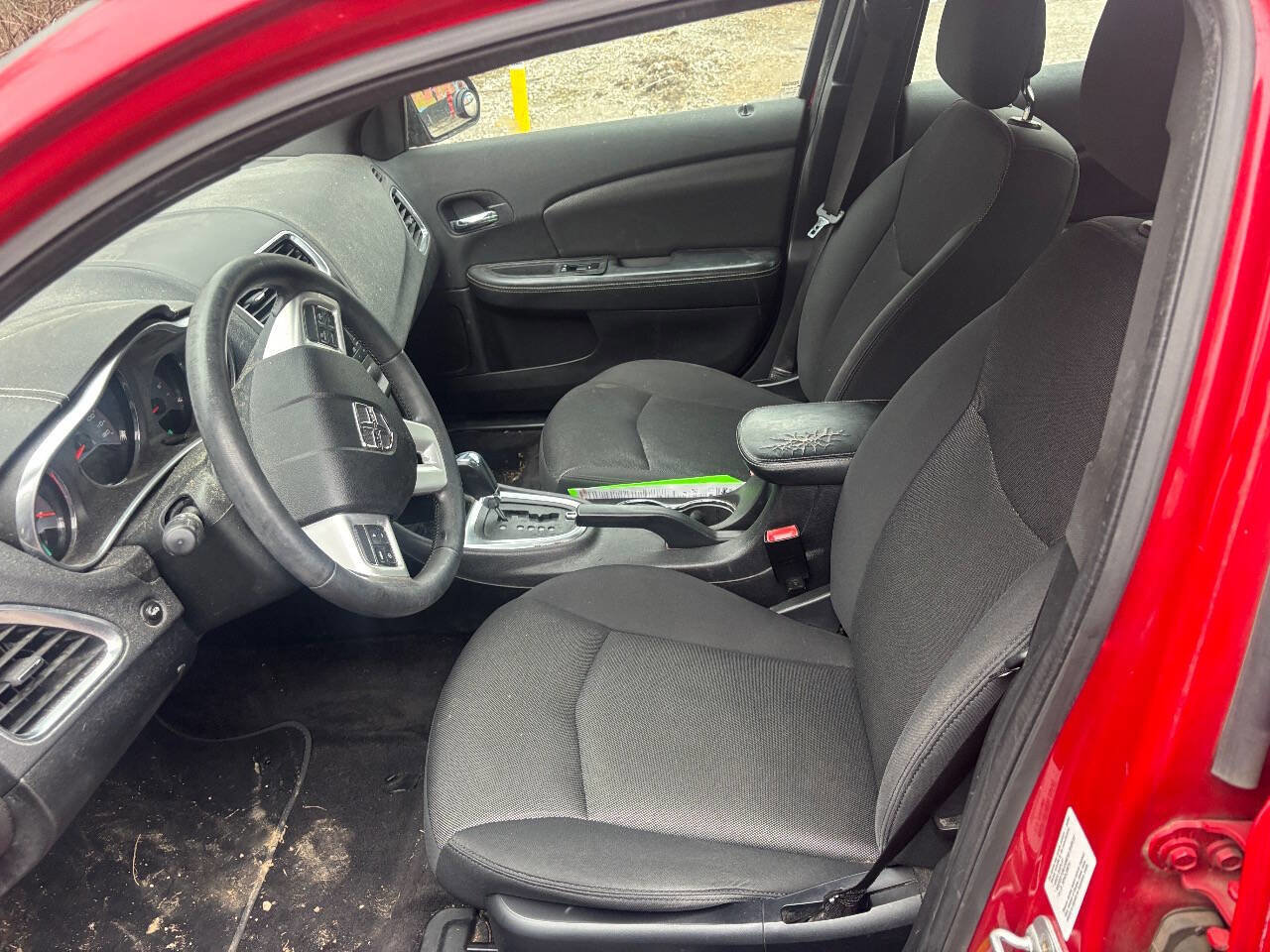 Used 2012 Dodge Avenger SXT image 11