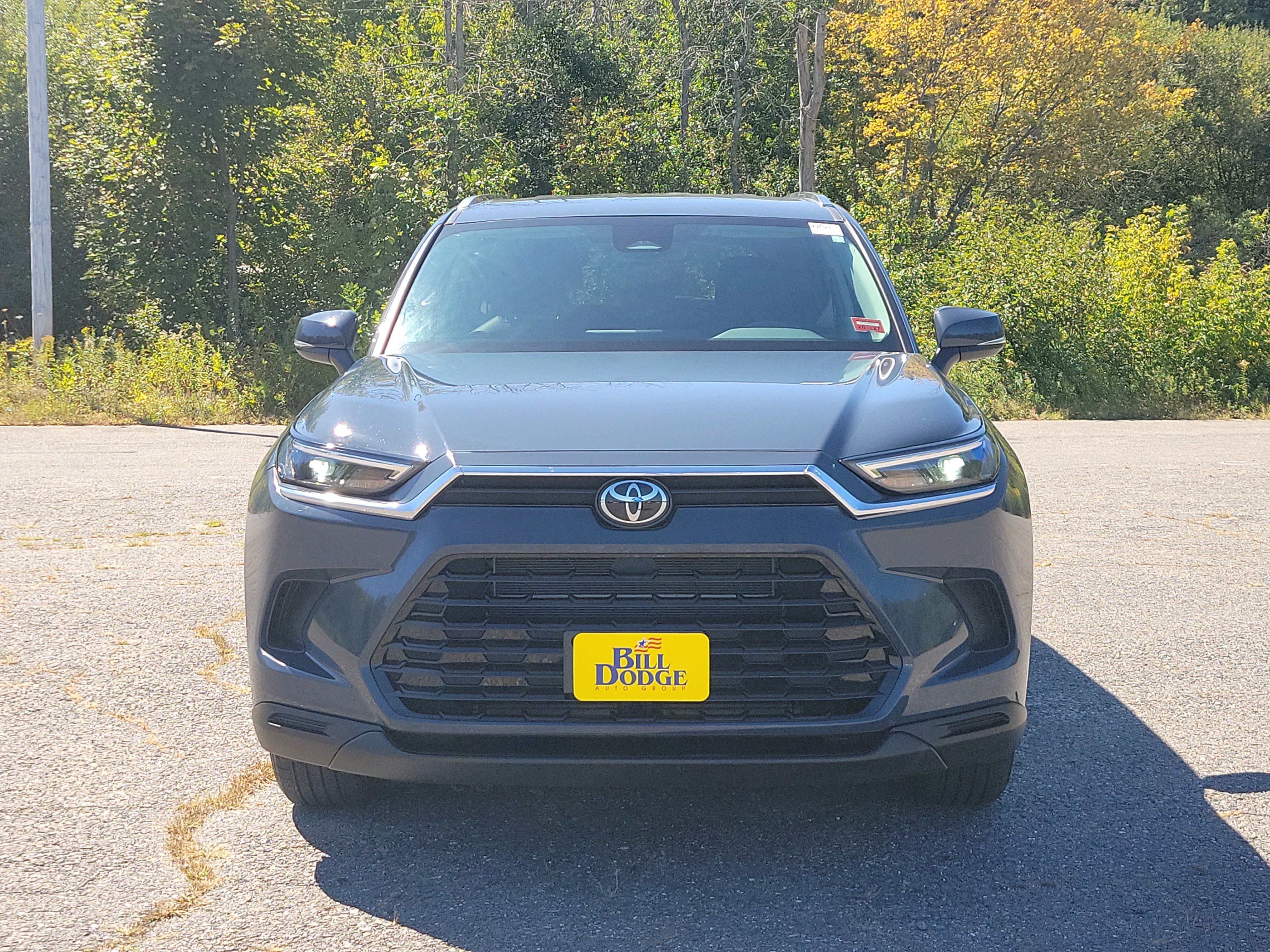 Used 2025 Toyota Grand Highlander AWD Hybrid image 2