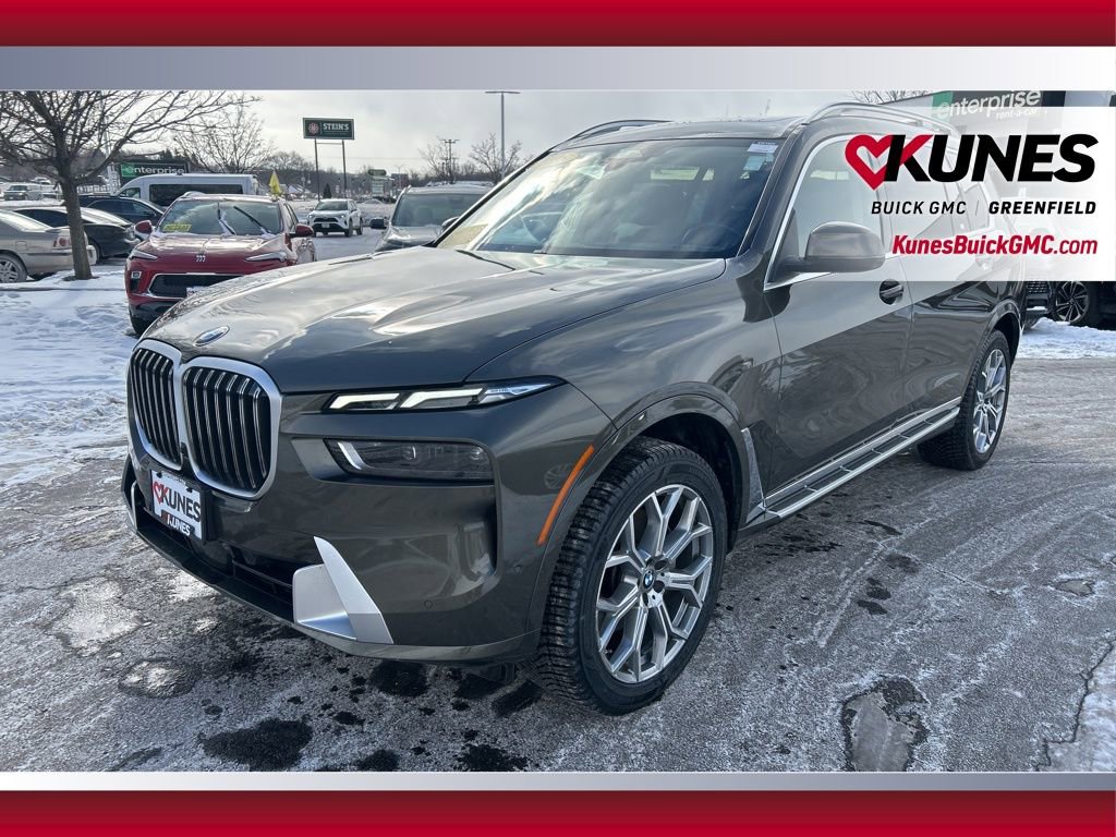 Used 2025 BMW X7 xDrive40i image 12