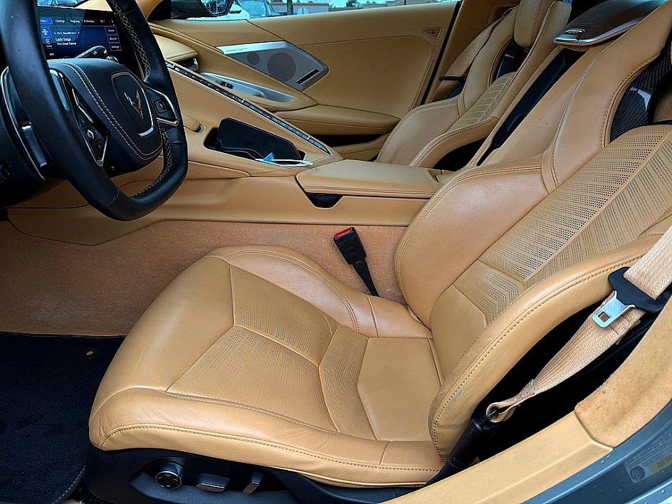 Used 2022 Chevrolet Corvette Stingray Premium Conv w/ Z51 Performance Package image 14