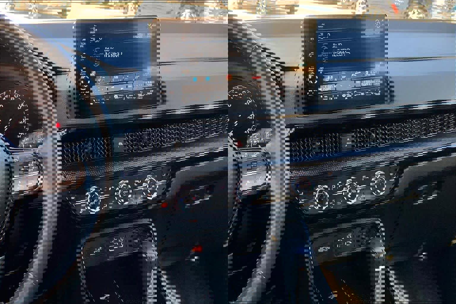 Used 2023 Honda CR-V EX-L image 7