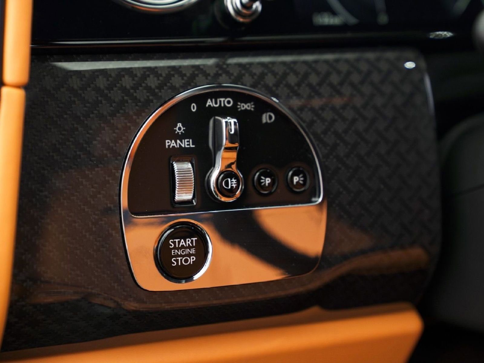New 2026 Rolls-Royce Cullinan Black Badge AWD/4WD image 28