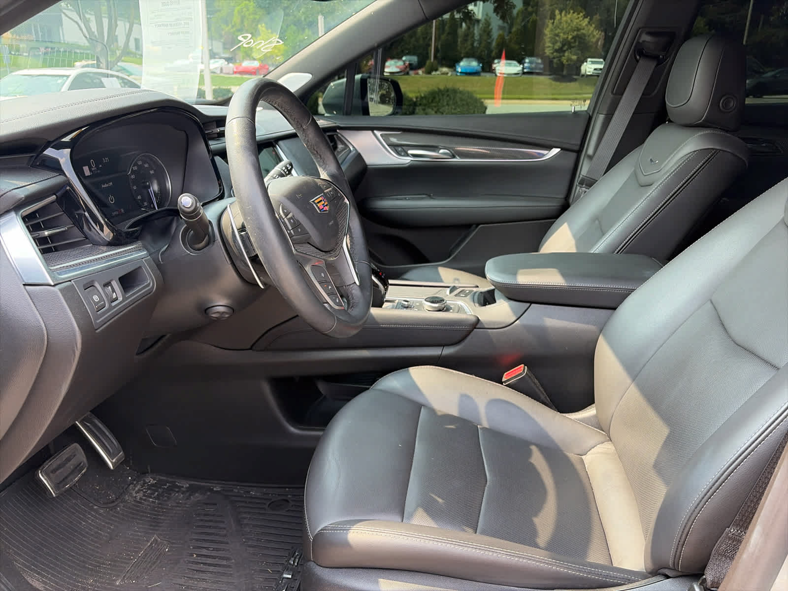 Certified 2024 Cadillac XT5 Sportv AWD/4WD image 12