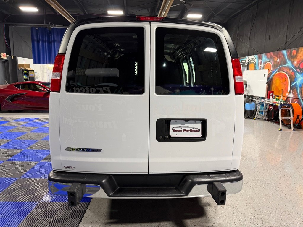 Used 2024 Chevrolet Express 2500 w/ Driver Convenience Package image 5