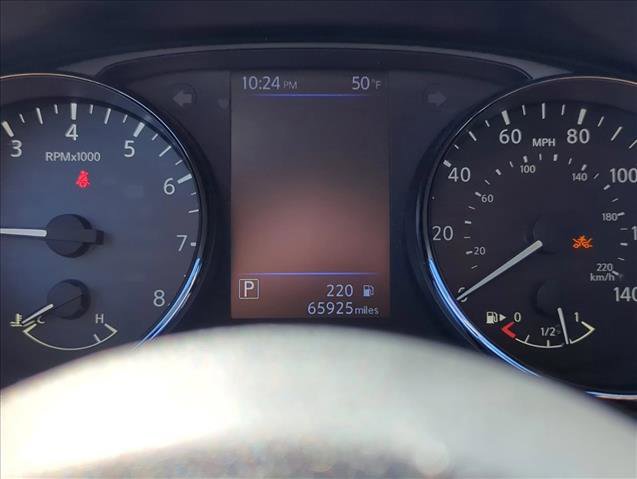 Used 2021 Nissan Rogue Sport SV image 12