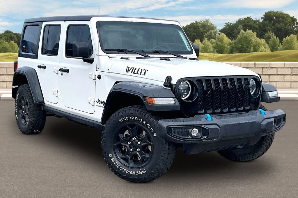 Used 2023 Jeep Wrangler Unlimited w/ Cold Weather Group AWD/4WD image 2