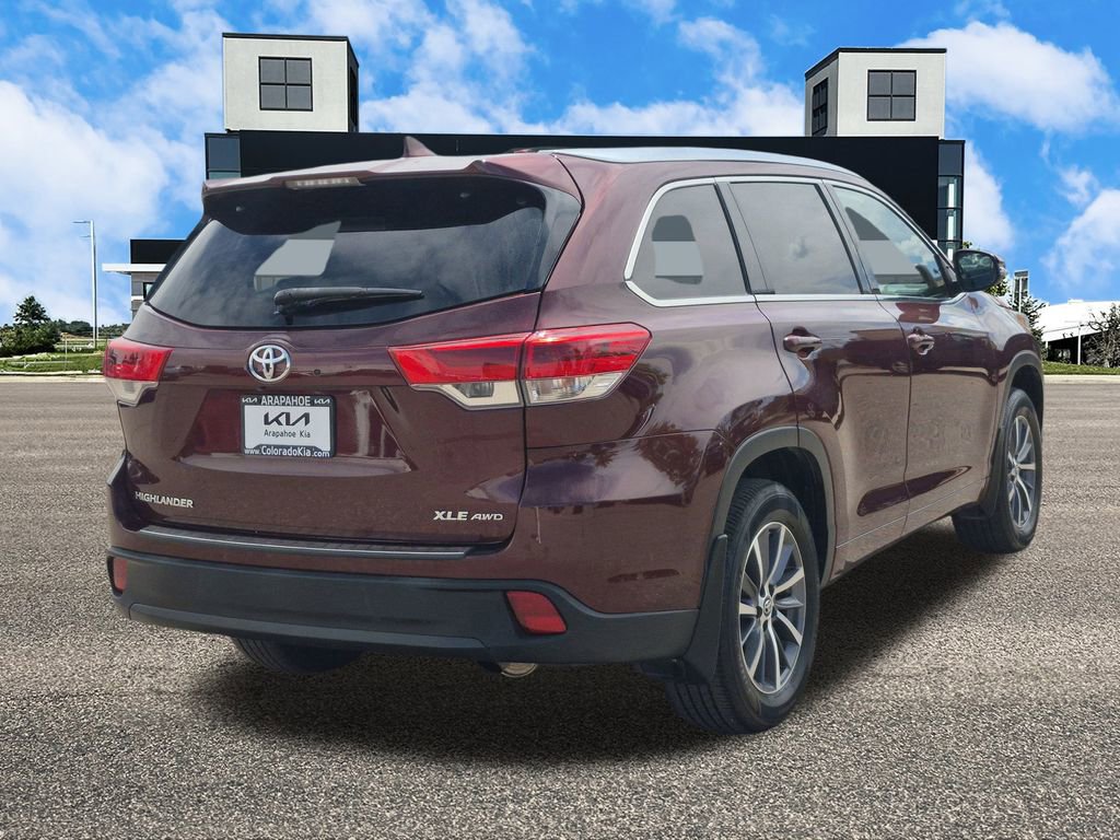 Used 2018 Toyota Highlander XLE image 6