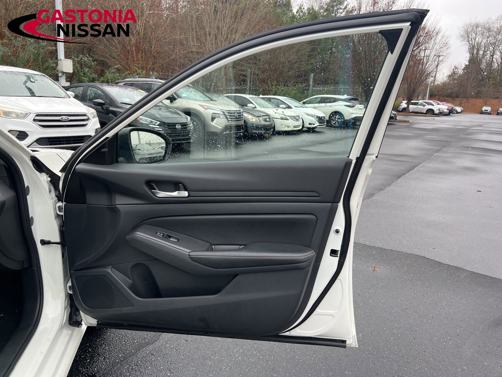 Used 2024 Nissan Altima 2.5 SV image 27