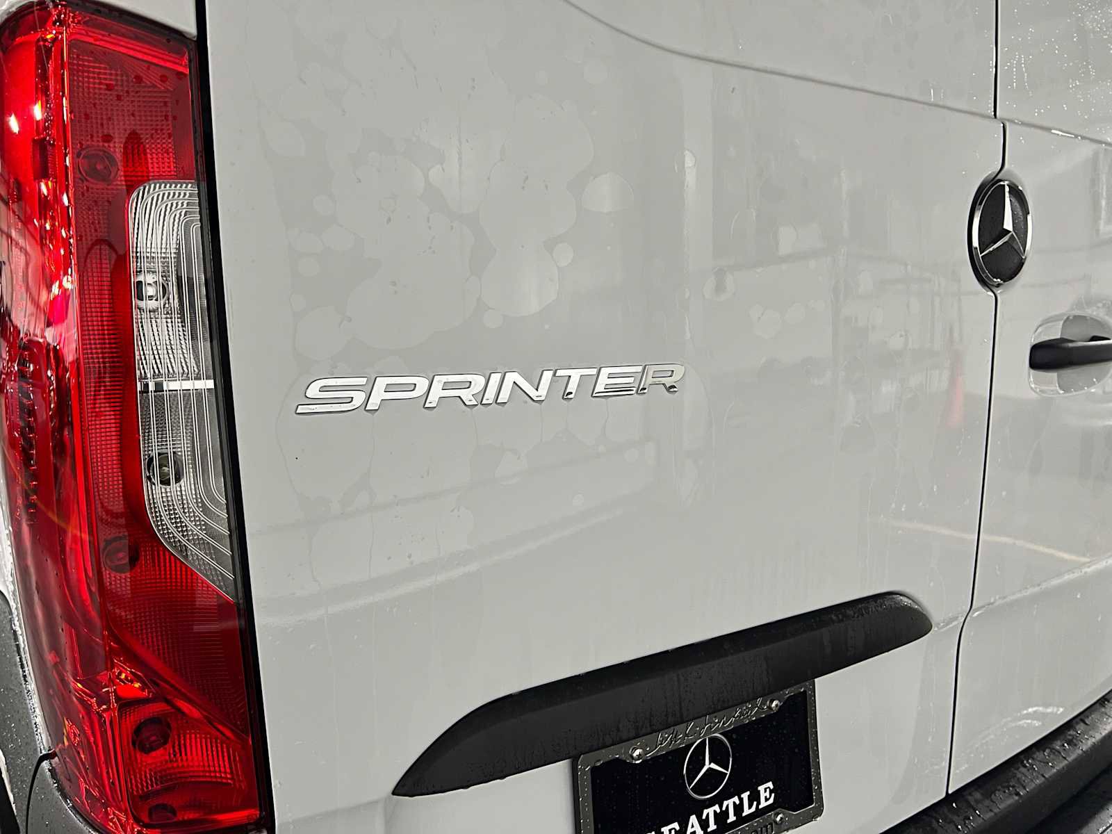 Used 2025 Mercedes-Benz Sprinter 2500 image 15