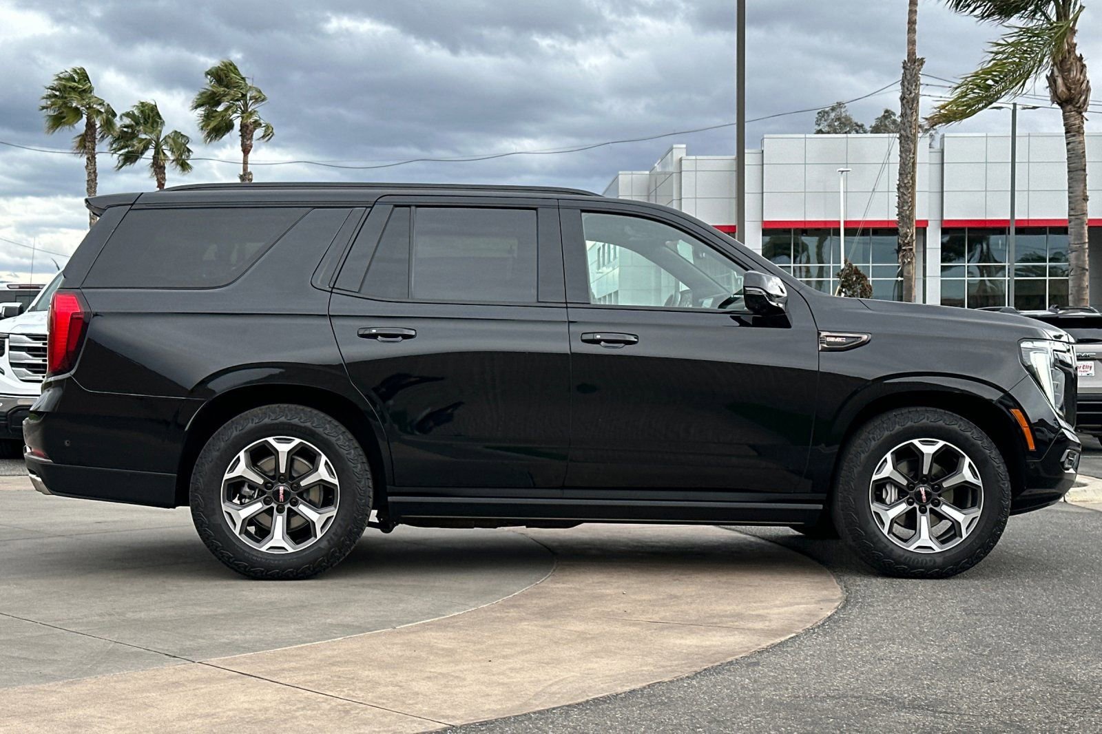 Certified 2025 GMC Yukon AT4 Ultimate video 3