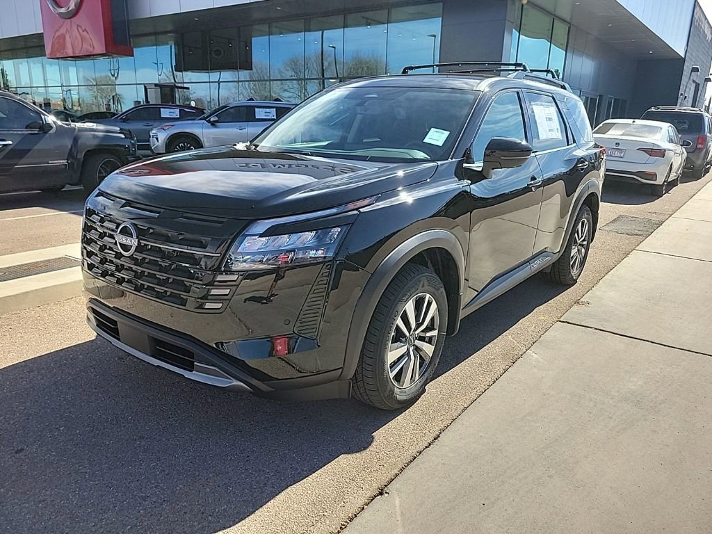 New 2026 Nissan Pathfinder SL FWD image 3