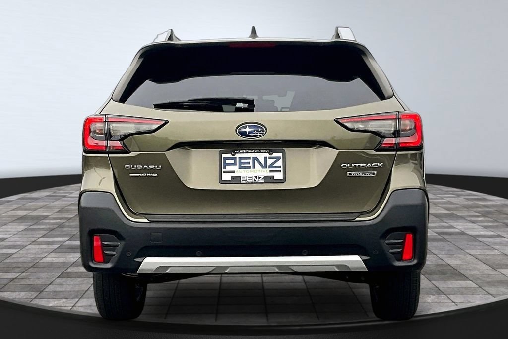 Used 2022 Subaru Outback Touring AWD/4WD image 5