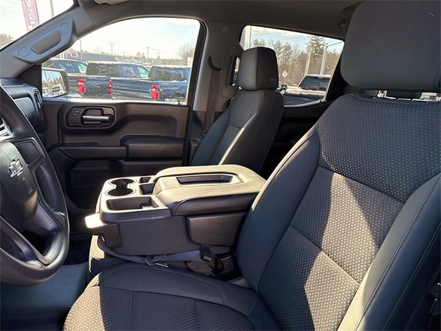 Used 2019 Chevrolet Silverado 1500 Custom Trail Boss w/ Custom Convenience Package image 17