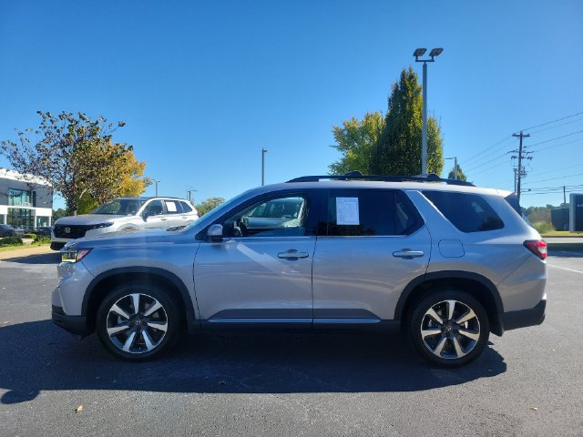 Certified 2023 Honda Pilot Touring image 7