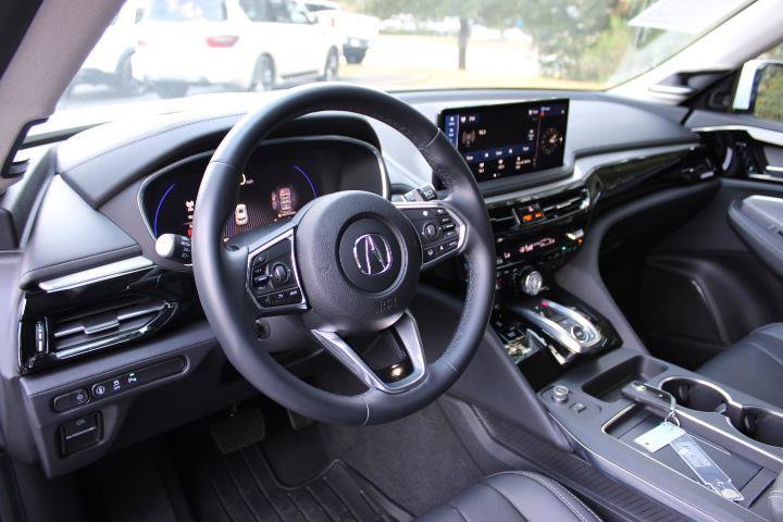 Certified 2025 Acura MDX FWD w/ Technology Package image 15